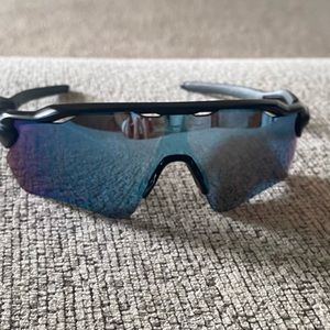 Mens Oakley radar sunglasses